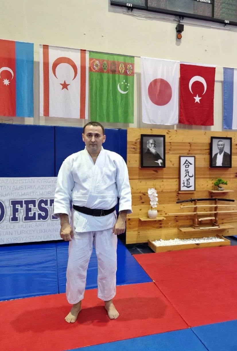 &nbsp; &nbsp; <span style="font-style: italic;">&nbsp;</span><span style="font-weight: bold;">Yuriy Martynenko&nbsp; &nbsp; &nbsp; &nbsp;6 Dan Eurasia Aikido</span>&nbsp;&nbsp;<span style="font-weight: bold;"><span style="font-style: italic;">Technical director, international class instructor. Trainer of the representative office of the Eurasia Aikido Organization in Turkmenistan&nbsp;</span>&nbsp;</span><br>